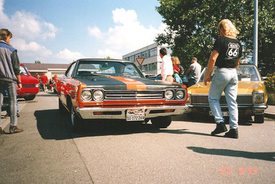 Konstanz1993PlymouthRoadrunnerFront.jpg